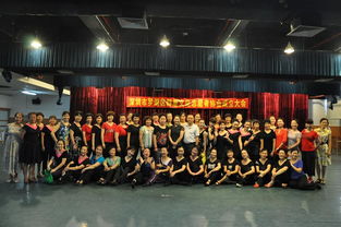 以文藝之美點(diǎn)亮城市之光 深圳市羅湖區(qū)群星文化志愿者協(xié)會(huì)成立，舞臺(tái)藝術(shù)造型策劃開啟新篇章